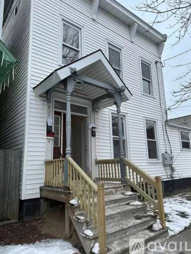 Main picture of 827 Emmett St