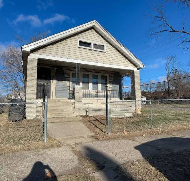 Main picture of 2408 Monterey St