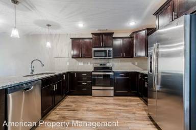 Main picture of 524 Shady Oak Dr