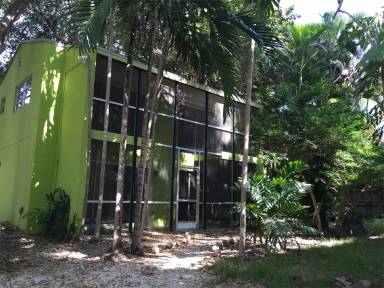 Main picture of 3547 Loquat Ave