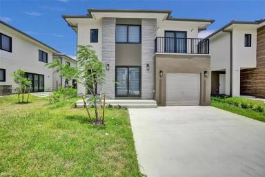 Main picture of 1136 NW 1st St