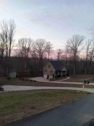 Main picture of 845 Montgomery Ct