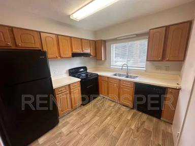 Main picture of 4403 S Semoran Blvd