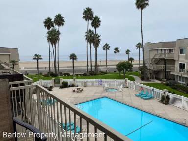 Main picture of 322 E Surfside Dr
