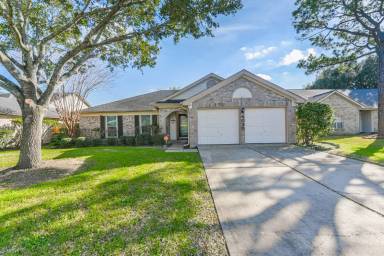 Main picture of 4030 Bentley Dr