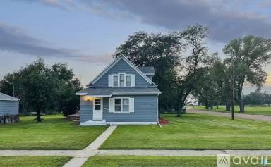 Main picture of 531 N Adams St