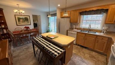 Main picture of 46 York Woods Rd