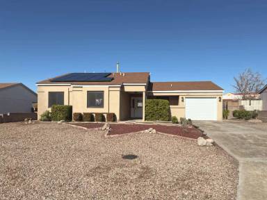 Main picture of 1925 Clearwater Loop NE