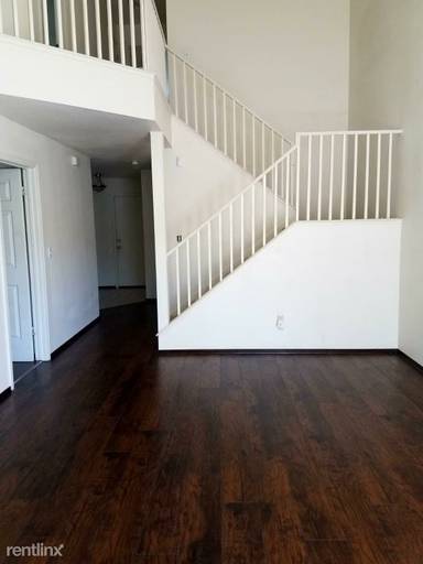 Main picture of 436 Dohrmann Ln