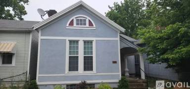 Main picture of 446 Brightwood Ave