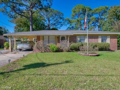 Main picture of 233 Deluna Rd SW