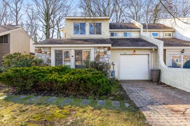 Main picture of 19 Peregrine Dr