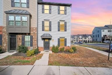 Main picture of 1101 Rampart Dr