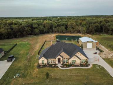 Main picture of 2063 Buck Ct