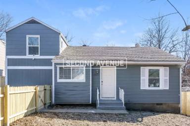 Main picture of 8027 Garfield Ave