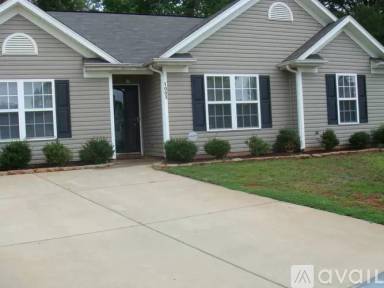 Main picture of 7003 Coble Ave