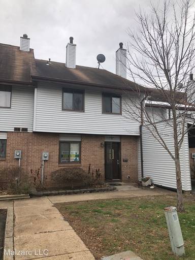 Main picture of 330 Joe Parker Rd