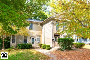 Main picture of 1335 S Jackson St