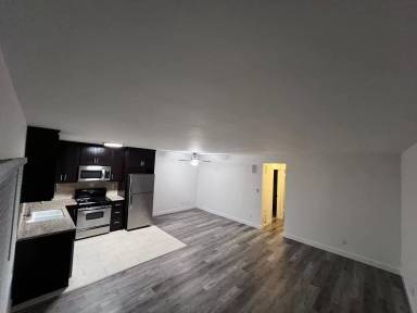 Main picture of 1530 N Formosa Ave