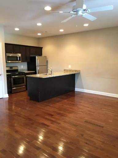 Main picture of 2 Roberts Block