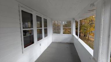 Main picture of 939 E Crosier St