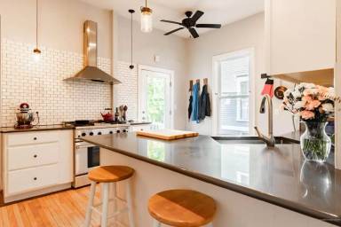 Main picture of 45 Deering St