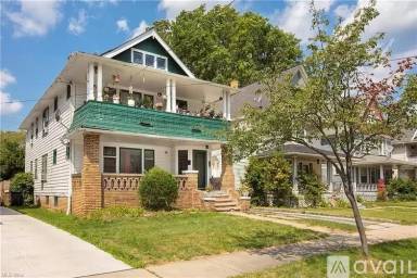 Main picture of 2210 W 101st St