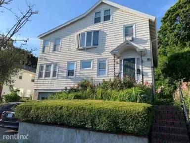 Main picture of 253 Fellsway W
