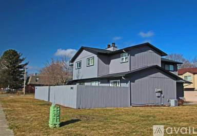 Main picture of 202 Burwash Ave