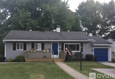 Main picture of 236 Cinema Dr