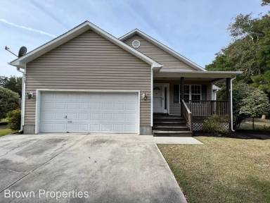 Main picture of 209 Oyster Ln