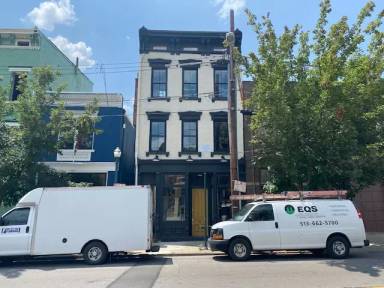 Main picture of 161 E McMicken Ave