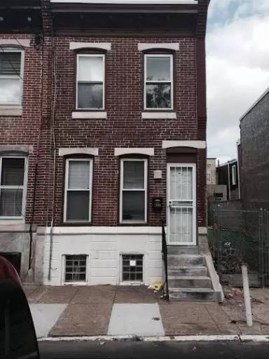 Main picture of 2019 McClellan St