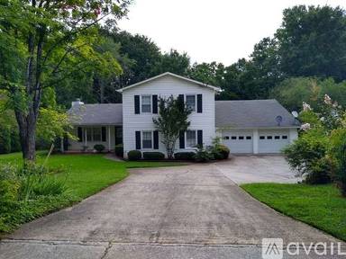 Main picture of 1024 Camp Creek Dr SW