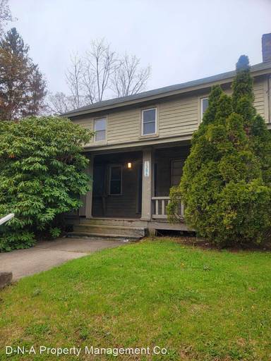 Main picture of 1386 Pocono Blvd