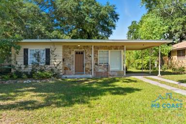 Main picture of 145 Iberville Dr