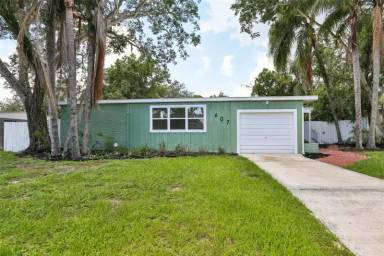 Main picture of 607 East River Dr