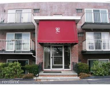 Main picture of 31 Hamlin Ln