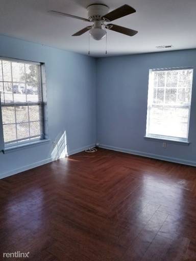 Main picture of 215 Proctor St