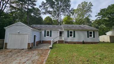 Main picture of 210 Nina Ln