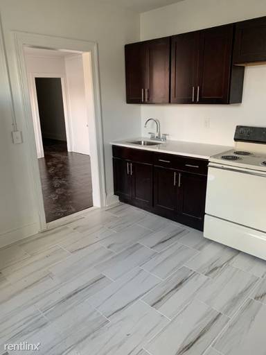 Main picture of 17 Evergreen Ave
