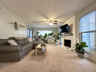 Main picture of 3200 Lynnhaven Dr