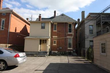 Main picture of 76 W 5th Ave
