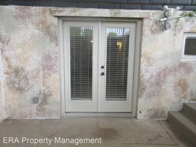 Main picture of 16 W Center St