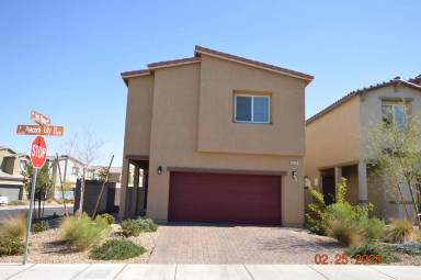 Main picture of 5328 Peacock Lily St