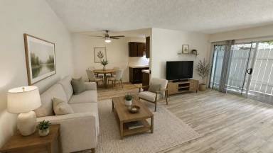 Main picture of 2130 N Beachwood Dr