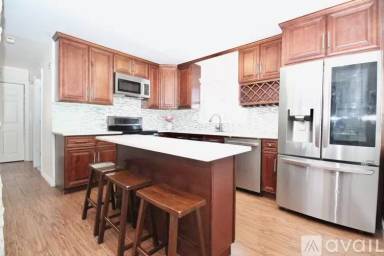 Main picture of 17 Hunter Ln