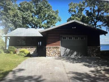 Main picture of 2631 S Lake Miltona Dr NE