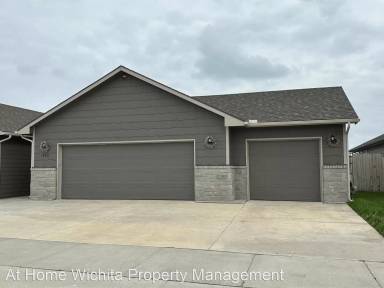 Main picture of 445 S Longbranch Dr