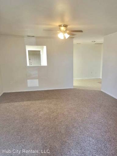 Main picture of 808 N Belmont Ave